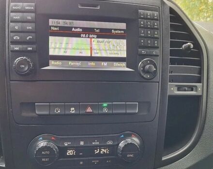 Серый Мерседес Вито, объемом двигателя 2.2 л и пробегом 140 тыс. км за 12200 $, фото 9 на Automoto.ua