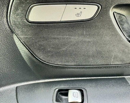 Серый Мерседес Вито, объемом двигателя 2.14 л и пробегом 374 тыс. км за 27000 $, фото 16 на Automoto.ua