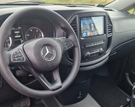 Серый Мерседес Вито, объемом двигателя 2.2 л и пробегом 355 тыс. км за 21500 $, фото 9 на Automoto.ua