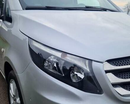 Серый Мерседес Вито, объемом двигателя 2.2 л и пробегом 355 тыс. км за 21500 $, фото 3 на Automoto.ua