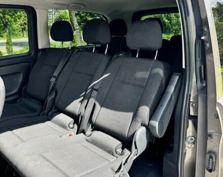 Серый Мерседес Вито, объемом двигателя 2.14 л и пробегом 374 тыс. км за 27000 $, фото 17 на Automoto.ua