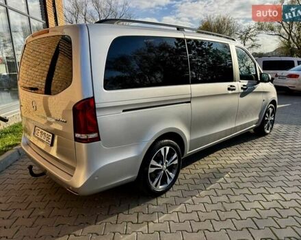 Серый Мерседес Вито, объемом двигателя 2.14 л и пробегом 187 тыс. км за 34000 $, фото 2 на Automoto.ua