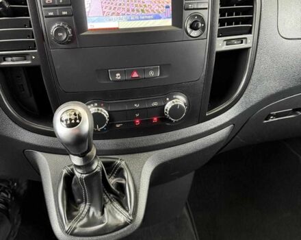 Серый Мерседес Вито, объемом двигателя 2.2 л и пробегом 160 тыс. км за 17185 $, фото 9 на Automoto.ua