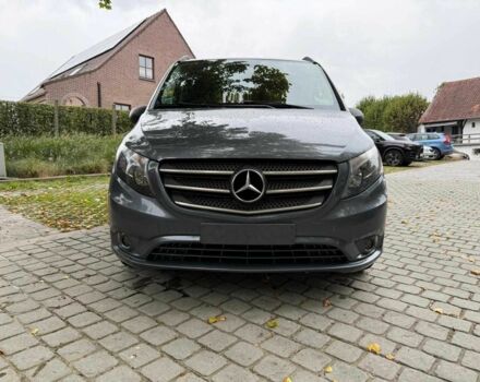 Серый Мерседес Вито, объемом двигателя 2.2 л и пробегом 160 тыс. км за 17185 $, фото 1 на Automoto.ua