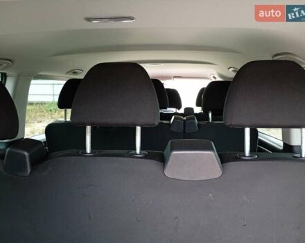 Мерседес Вито 2017 в Кропивницком (Кировограде) на Automoto.ua Серый Мерседес Вито, объемом двигателя 2.14 л и пробегом 480 тыс. км за 23000 $, фото 2 на Automoto.ua