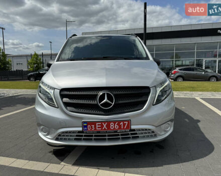 Серый Мерседес Вито, объемом двигателя 2.2 л и пробегом 270 тыс. км за 24990 $, фото 1 на Automoto.ua