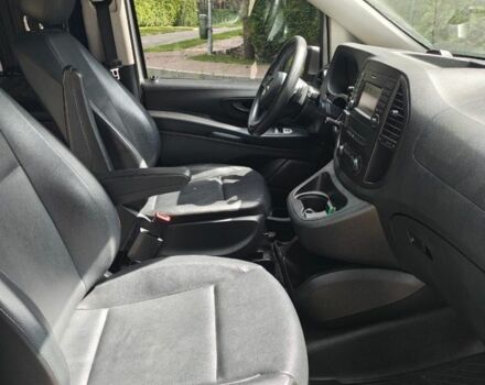 Серый Мерседес Вито, объемом двигателя 2.1 л и пробегом 167 тыс. км за 25000 $, фото 16 на Automoto.ua