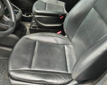 Серый Мерседес Вито, объемом двигателя 2.1 л и пробегом 167 тыс. км за 25000 $, фото 12 на Automoto.ua