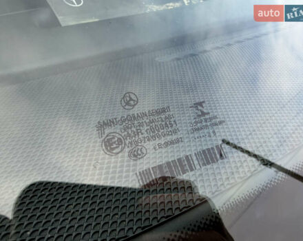 Сірий Мерседес Віто, об'ємом двигуна 2.14 л та пробігом 157 тис. км за 23900 $, фото 26 на Automoto.ua