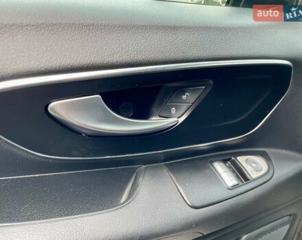 Серый Мерседес Вито, объемом двигателя 2.14 л и пробегом 268 тыс. км за 28900 $, фото 17 на Automoto.ua