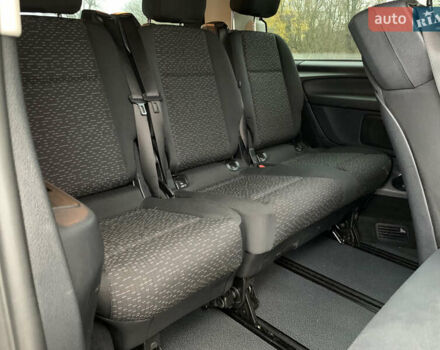 Сірий Мерседес Віто, об'ємом двигуна 2.14 л та пробігом 280 тис. км за 28955 $, фото 27 на Automoto.ua