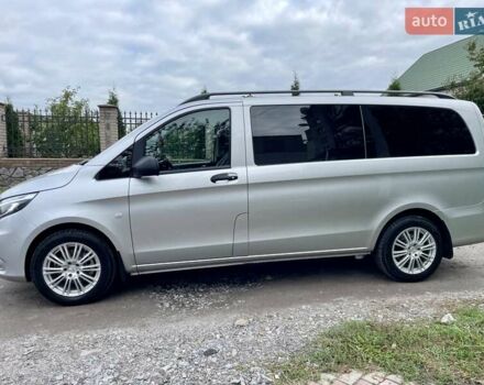 Серый Мерседес Вито, объемом двигателя 2.14 л и пробегом 268 тыс. км за 28900 $, фото 3 на Automoto.ua