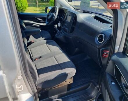 Сірий Мерседес Віто, об'ємом двигуна 2.14 л та пробігом 61 тис. км за 21850 $, фото 20 на Automoto.ua