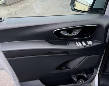 Сірий Мерседес Віто, об'ємом двигуна 2.14 л та пробігом 157 тис. км за 23900 $, фото 8 на Automoto.ua