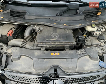 Сірий Мерседес Віто, об'ємом двигуна 2.14 л та пробігом 280 тис. км за 28955 $, фото 56 на Automoto.ua