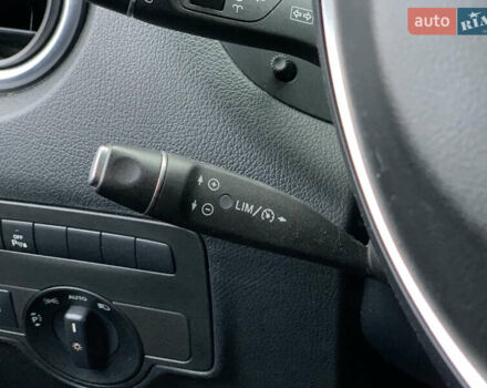 Сірий Мерседес Віто, об'ємом двигуна 2.14 л та пробігом 280 тис. км за 28955 $, фото 42 на Automoto.ua