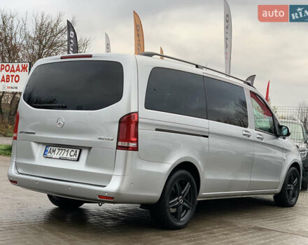 Сірий Мерседес Віто, об'ємом двигуна 2.14 л та пробігом 280 тис. км за 28955 $, фото 12 на Automoto.ua