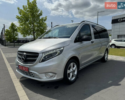 Серый Мерседес Вито, объемом двигателя 2.2 л и пробегом 270 тыс. км за 24990 $, фото 2 на Automoto.ua