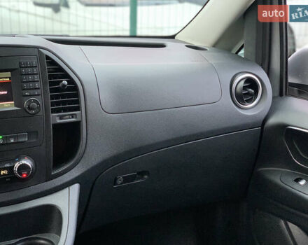 Сірий Мерседес Віто, об'ємом двигуна 2.14 л та пробігом 280 тис. км за 28955 $, фото 51 на Automoto.ua