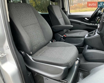 Сірий Мерседес Віто, об'ємом двигуна 2.14 л та пробігом 280 тис. км за 28955 $, фото 31 на Automoto.ua