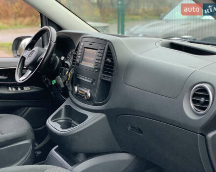 Сірий Мерседес Віто, об'ємом двигуна 2.14 л та пробігом 280 тис. км за 28955 $, фото 29 на Automoto.ua