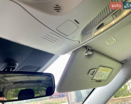 Серый Мерседес Вито, объемом двигателя 2.14 л и пробегом 268 тыс. км за 28900 $, фото 14 на Automoto.ua