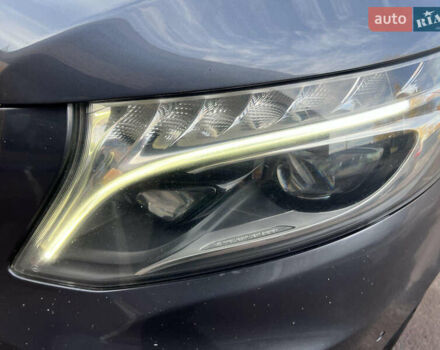 Серый Мерседес Вито, объемом двигателя 2.2 л и пробегом 147 тыс. км за 32000 $, фото 8 на Automoto.ua