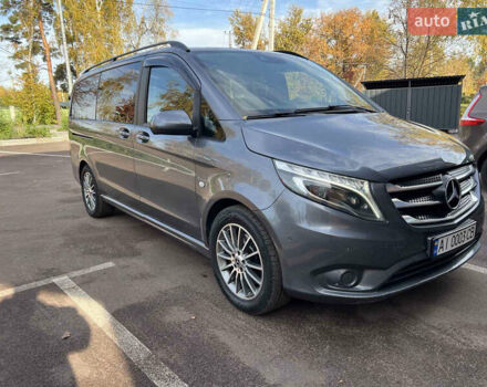 Серый Мерседес Вито, объемом двигателя 2.2 л и пробегом 147 тыс. км за 32000 $, фото 1 на Automoto.ua