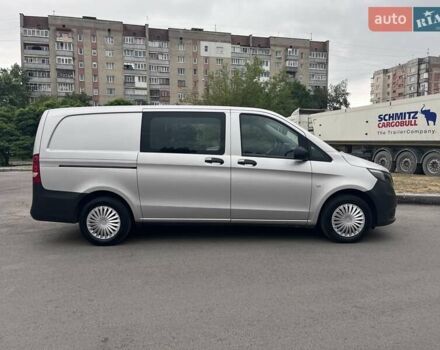 Сірий Мерседес Віто, об'ємом двигуна 1.95 л та пробігом 261 тис. км за 23800 $, фото 6 на Automoto.ua