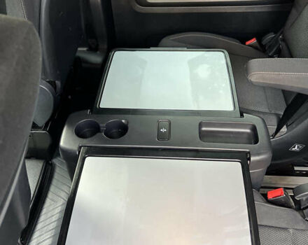 Серый Мерседес Вито, объемом двигателя 2.2 л и пробегом 147 тыс. км за 32000 $, фото 18 на Automoto.ua