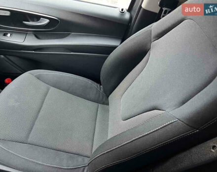 Серый Мерседес Вито, объемом двигателя 2.2 л и пробегом 147 тыс. км за 32000 $, фото 14 на Automoto.ua