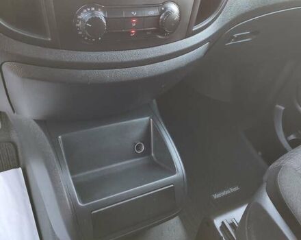 Серый Мерседес Вито, объемом двигателя 2 л и пробегом 178 тыс. км за 28800 $, фото 43 на Automoto.ua