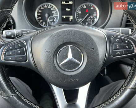 Серый Мерседес Вито, объемом двигателя 2.2 л и пробегом 147 тыс. км за 32000 $, фото 34 на Automoto.ua