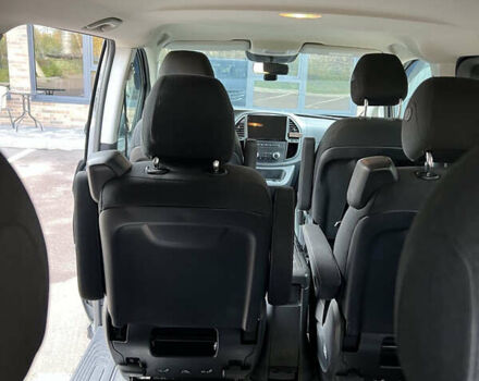 Серый Мерседес Вито, объемом двигателя 2.2 л и пробегом 147 тыс. км за 32000 $, фото 24 на Automoto.ua