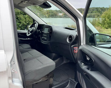 Серый Мерседес Вито, объемом двигателя 2.1 л и пробегом 130 тыс. км за 23500 $, фото 6 на Automoto.ua