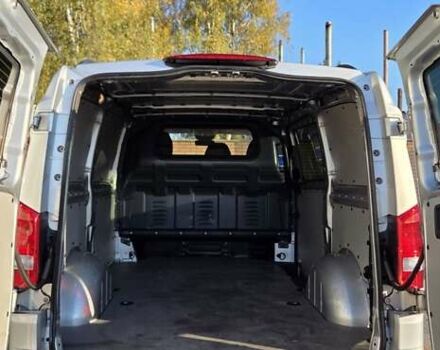 Серый Мерседес Вито, объемом двигателя 2 л и пробегом 196 тыс. км за 24999 $, фото 22 на Automoto.ua