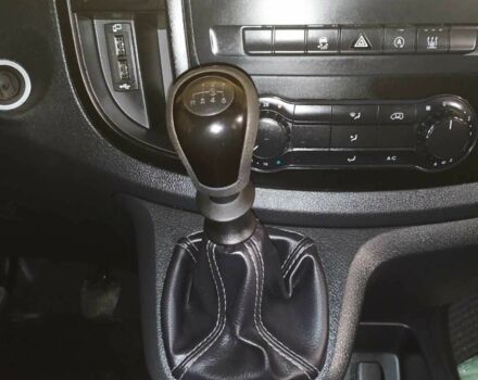 Серый Мерседес Вито, объемом двигателя 2 л и пробегом 356 тыс. км за 26200 $, фото 11 на Automoto.ua