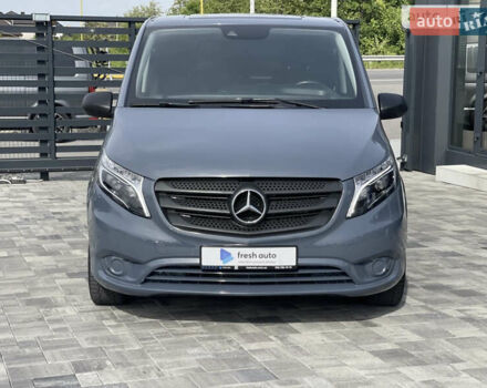 Серый Мерседес Вито, объемом двигателя 2.2 л и пробегом 140 тыс. км за 20500 $, фото 21 на Automoto.ua