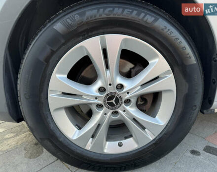 Серый Мерседес Вито, объемом двигателя 1.95 л и пробегом 212 тыс. км за 23817 $, фото 17 на Automoto.ua