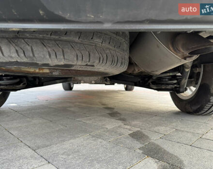 Серый Мерседес Вито, объемом двигателя 1.95 л и пробегом 212 тыс. км за 23817 $, фото 7 на Automoto.ua