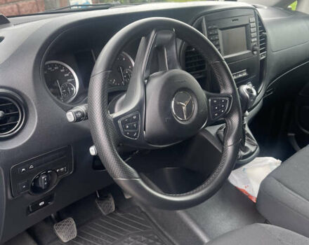 Серый Мерседес Вито, объемом двигателя 2.2 л и пробегом 140 тыс. км за 20500 $, фото 6 на Automoto.ua