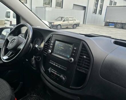 Сірий Мерседес Віто, об'ємом двигуна 2.2 л та пробігом 269 тис. км за 23800 $, фото 9 на Automoto.ua
