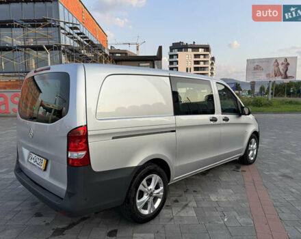 Серый Мерседес Вито, объемом двигателя 1.95 л и пробегом 212 тыс. км за 23817 $, фото 4 на Automoto.ua