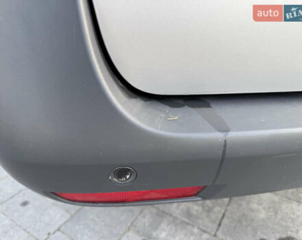 Серый Мерседес Вито, объемом двигателя 1.95 л и пробегом 212 тыс. км за 23817 $, фото 8 на Automoto.ua