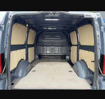 Серый Мерседес Вито, объемом двигателя 2.2 л и пробегом 140 тыс. км за 20500 $, фото 5 на Automoto.ua