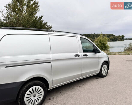 Серый Мерседес Вито, объемом двигателя 2.1 л и пробегом 130 тыс. км за 23500 $, фото 2 на Automoto.ua