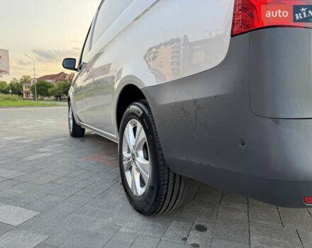 Серый Мерседес Вито, объемом двигателя 1.95 л и пробегом 212 тыс. км за 23817 $, фото 10 на Automoto.ua