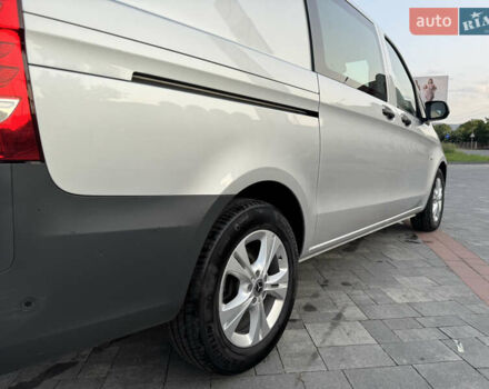 Серый Мерседес Вито, объемом двигателя 1.95 л и пробегом 212 тыс. км за 23817 $, фото 5 на Automoto.ua