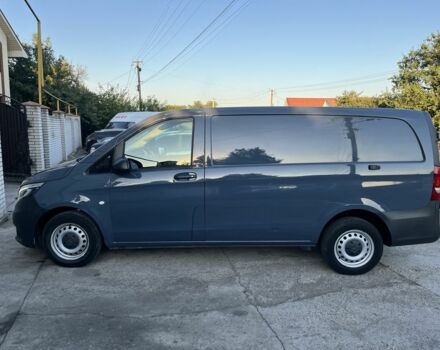 Серый Мерседес Вито, объемом двигателя 1.75 л и пробегом 50 тыс. км за 20200 $, фото 2 на Automoto.ua