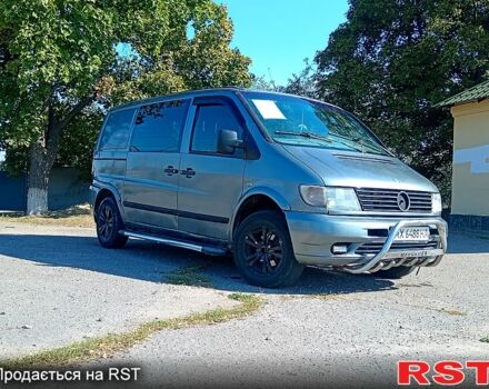 Серый Мерседес Вито, объемом двигателя 2.3 л и пробегом 600 тыс. км за 3700 $, фото 1 на Automoto.ua